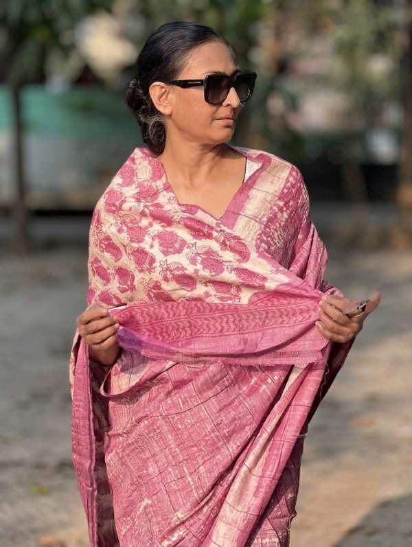 Mohar Peyaj Khosha Mati Saree